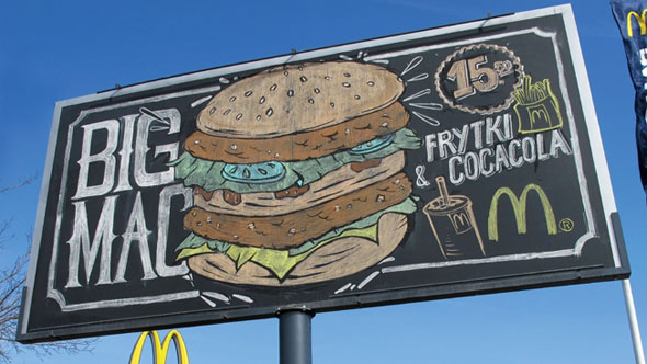 chalk-billboard-redrawn-twice-daily-highlights-freshness-mcdonalds-149383.jpeg